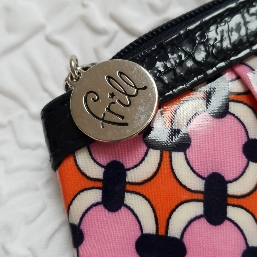Vera Bradley Frill Geometric Wristlet - Picture 4 of 8